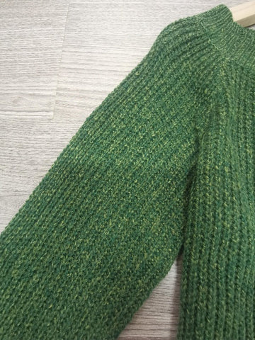 Lässiger Damen-Pullover für den Alltag. Bequemes Langarm-Oberteil, locker geschnitten, Rundhals.