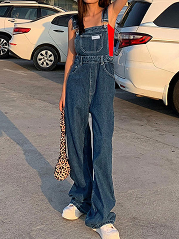 Bequeme Damen Boyfriend Latzhose. Authentischer Vintage-Stil und lässige Passform für entspannte Tage.