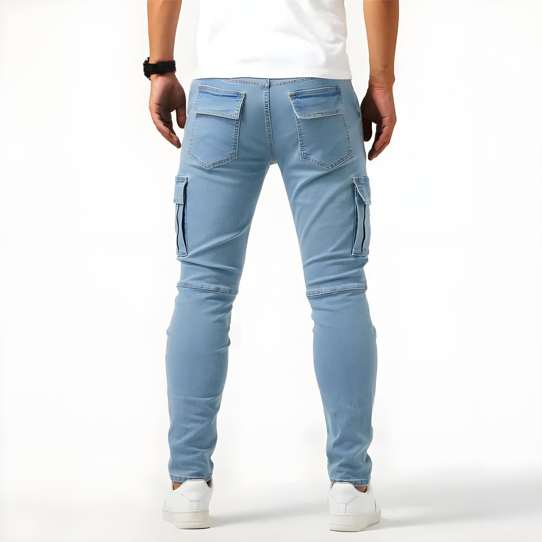 Herren Cargo-Jeans in Grau, bequeme, elastische Freizeithose mit robustem Stoff und stilvollen Details für Männer.
