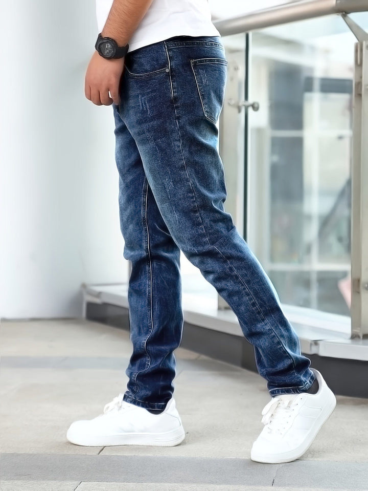 Schwarze Herren Stretch Jeans, bequem & flexibel, ideal für lässige Alltags-Looks.