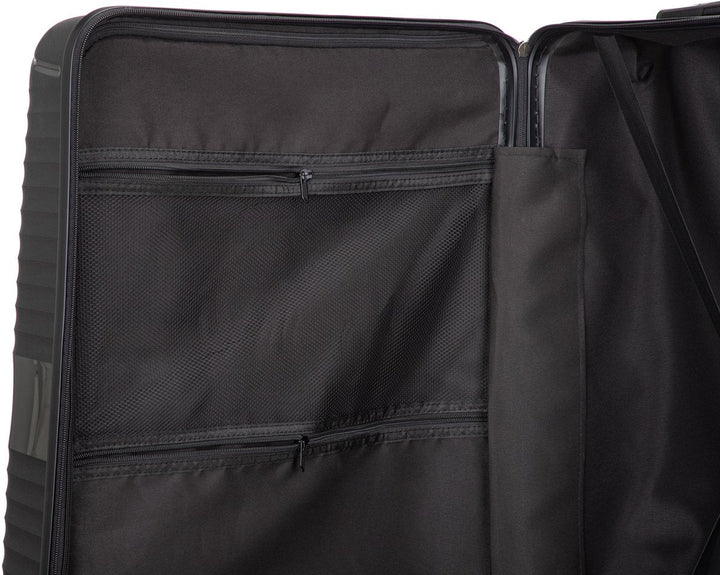 Geräumiger blauer Reisekoffer, ein stylischer und funktionaler Trolley für alle Ihre Urlaubs- und Reisebedürfnisse.