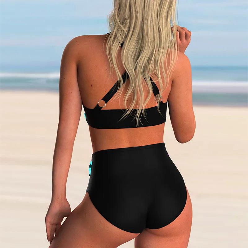 Elegantes, schnelltrocknendes Damen Bikini Set in Blau. Perfekte Zweiteiler Strandmode für Schwimmen und Urlaub.
