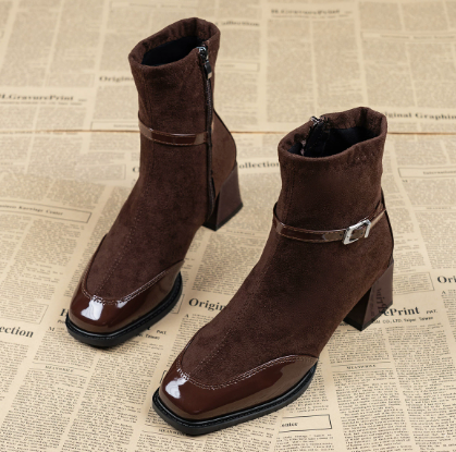 Braune Damen Winter Stiefeletten mit elegantem Blockabsatz für warme und stilvolle Füße