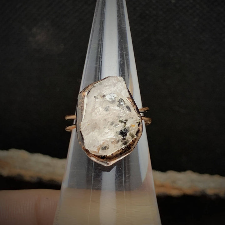 Rohstein-Geburtsring: Unikat-Schmuck