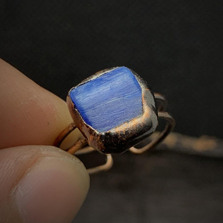 Rohstein-Geburtsring: Unikat-Schmuck