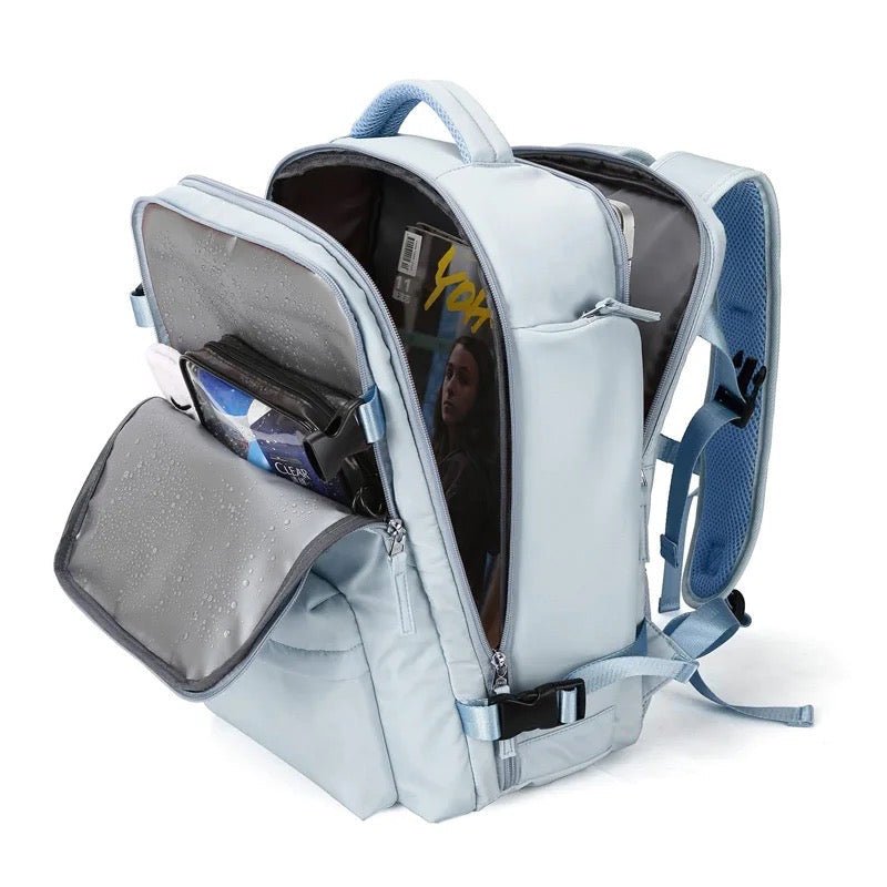 "Cremfarbener geräumiger Reiserucksack, Frauen Accessoire, Vorderansicht, vielseitig mit robustem Design, ideal für Reisen"
