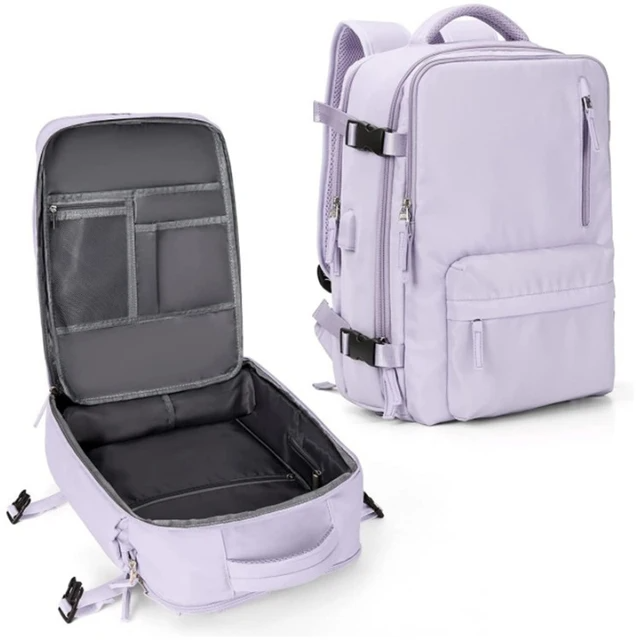 "Cremfarbener geräumiger Reiserucksack, Frauen Accessoire, Vorderansicht, vielseitig mit robustem Design, ideal für Reisen"