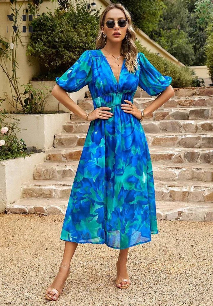 Figurschmeichelndes Damen Wickelkleid, Midi, mit einzigartigem abstraktem Print, Kurzarm.