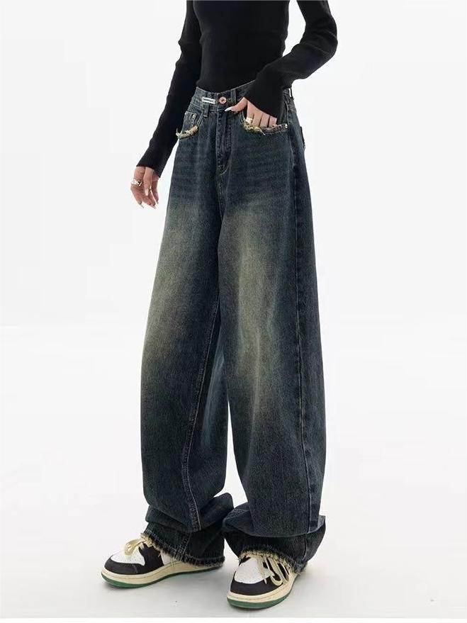 Vintage Damen Jeans in Baggy Passform, authentischer 90er Look für Casual Outfits.