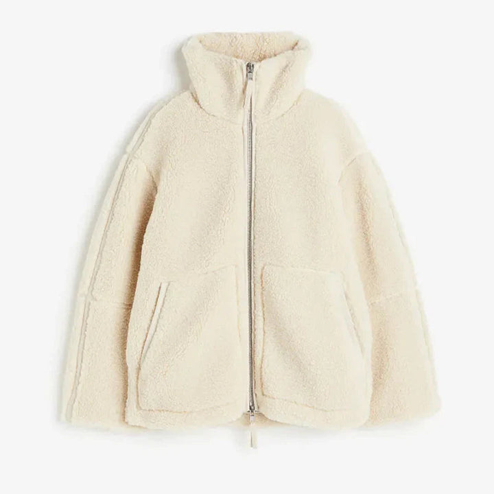 Stilvolle Damen Übergangsjacke im Oversize-Look mit Stehkragen. Ideal für Freizeit & Streetwear, warm & bequem.