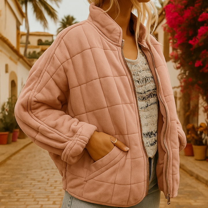 Damen Übergangsjacke mit strukturiertem Schnitt, elegantem Flair. Stilvolle Herbst-/Frühlingsjacke.