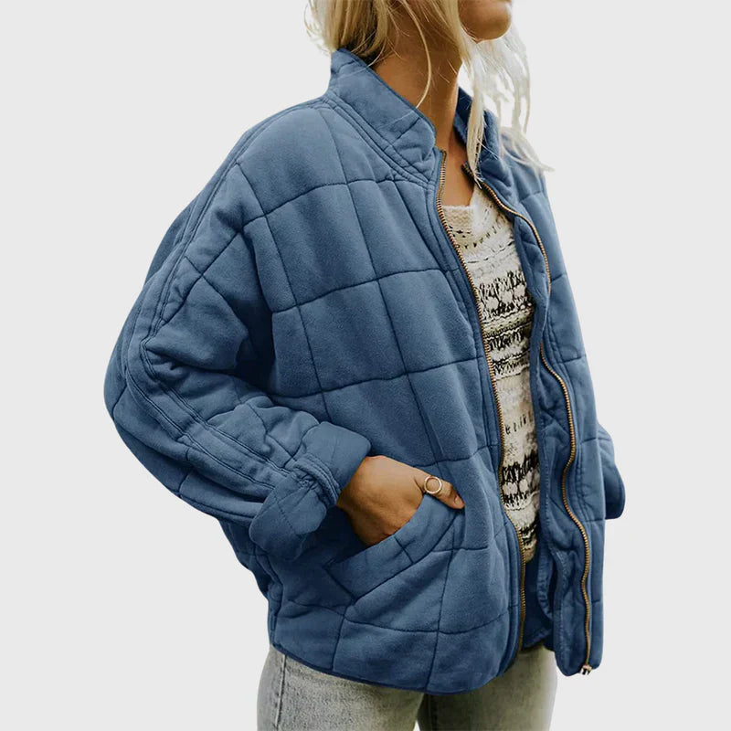 Moderne Damen Übergangsjacke, strukturiert und elegant. Ideale Frühlings- oder Herbstjacke für Stilbewusste.