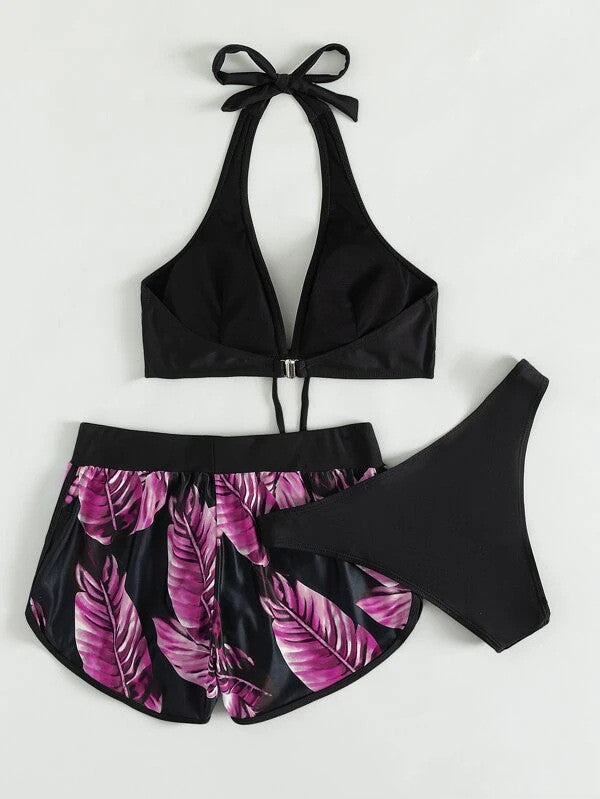 Damen Bikini-Set, schnelltrocknend, getragen am Strand. Perfekte Bademode für Sommerurlaub & Pool.