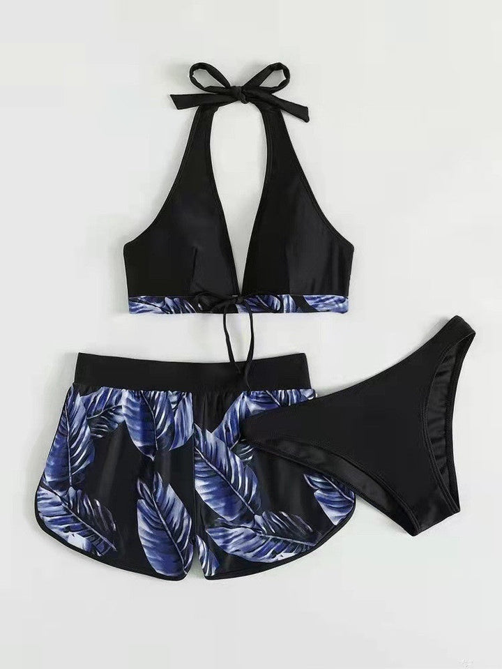 Damen Bikini-Set am Poolrand, schnelltrocknend. Ideal für Entspannung und Wasseraktivitäten im Urlaub.