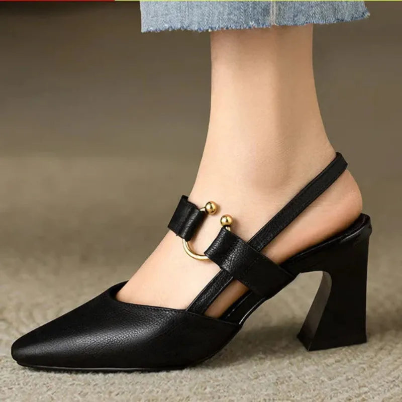 Damen Blockabsatz Schuhe in Herbstfarbe, bequem & stabil, perfekt für Alltag & Herbstmode.