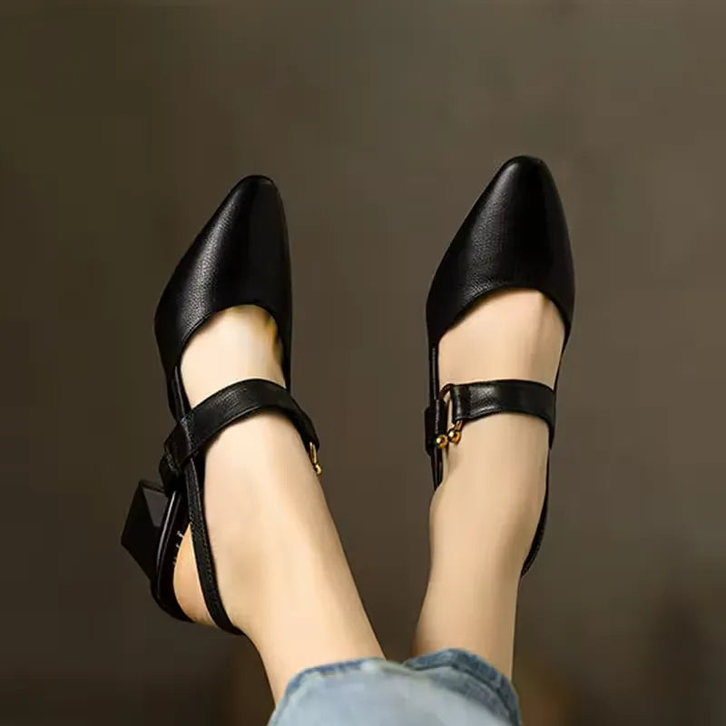 Elegante Damen Herbstschuhe mit Blockabsatz, ideal für Komfort & Stil im Alltag.