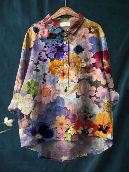 Stilvolle Damenbluse mit floralem Muster, ideal für Business, Freizeit und besondere Anlässe.