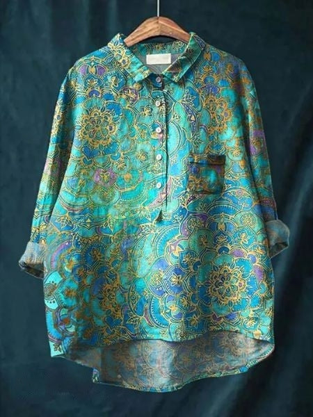 Feminine Damenbluse mit Blumenmuster, lockerer Schnitt für Komfort und eine elegante Optik.