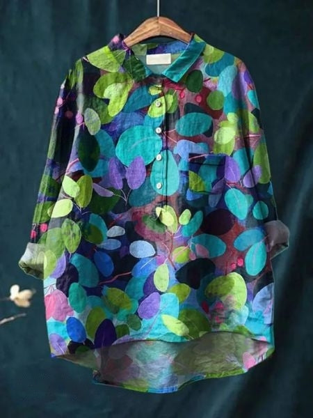Sommerliche Damenbluse mit Blumenprint, leicht und luftig, ideal für warme Tage.