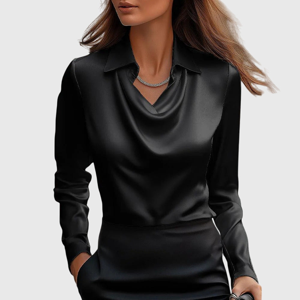 Vielseitige Damen Bluse, ideal für Freizeit & Business, mit modischem Faltenausschnitt & dezenter Brusttasche.