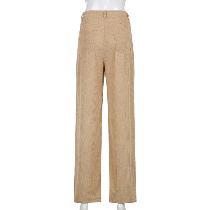 Modische Damen Cordhose mit weitem Schnitt und hohem Bund, perfekt für elegante Herbst-Looks.