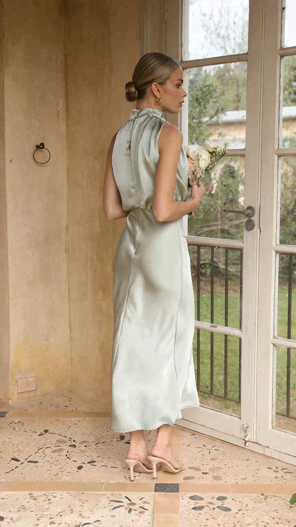 Festliches Damenkleid, Neckholder-Stil, Midi-Länge, mit elegantem drapiertem Dekolleté.
