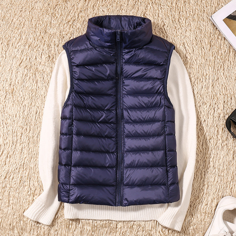 Elegante Damen Steppweste, wärmend & federleicht, perfekt für herbstliche Spaziergänge.