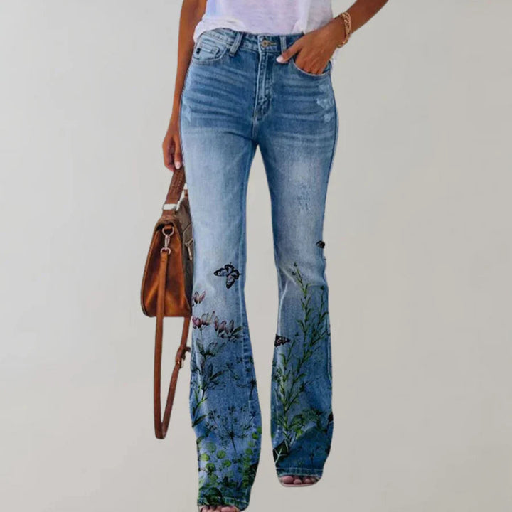 Bequeme Schlagjeans für Damen mit floralem Print, weiter Schnitt, ideal für Freizeit.