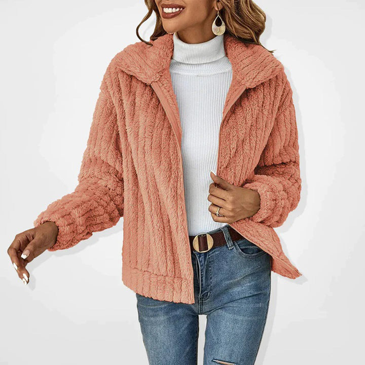 Vielseitige, flauschige Damenjacke. Stilvolle Übergangs- oder Winterjacke, warm & bequem für jeden Anlass.