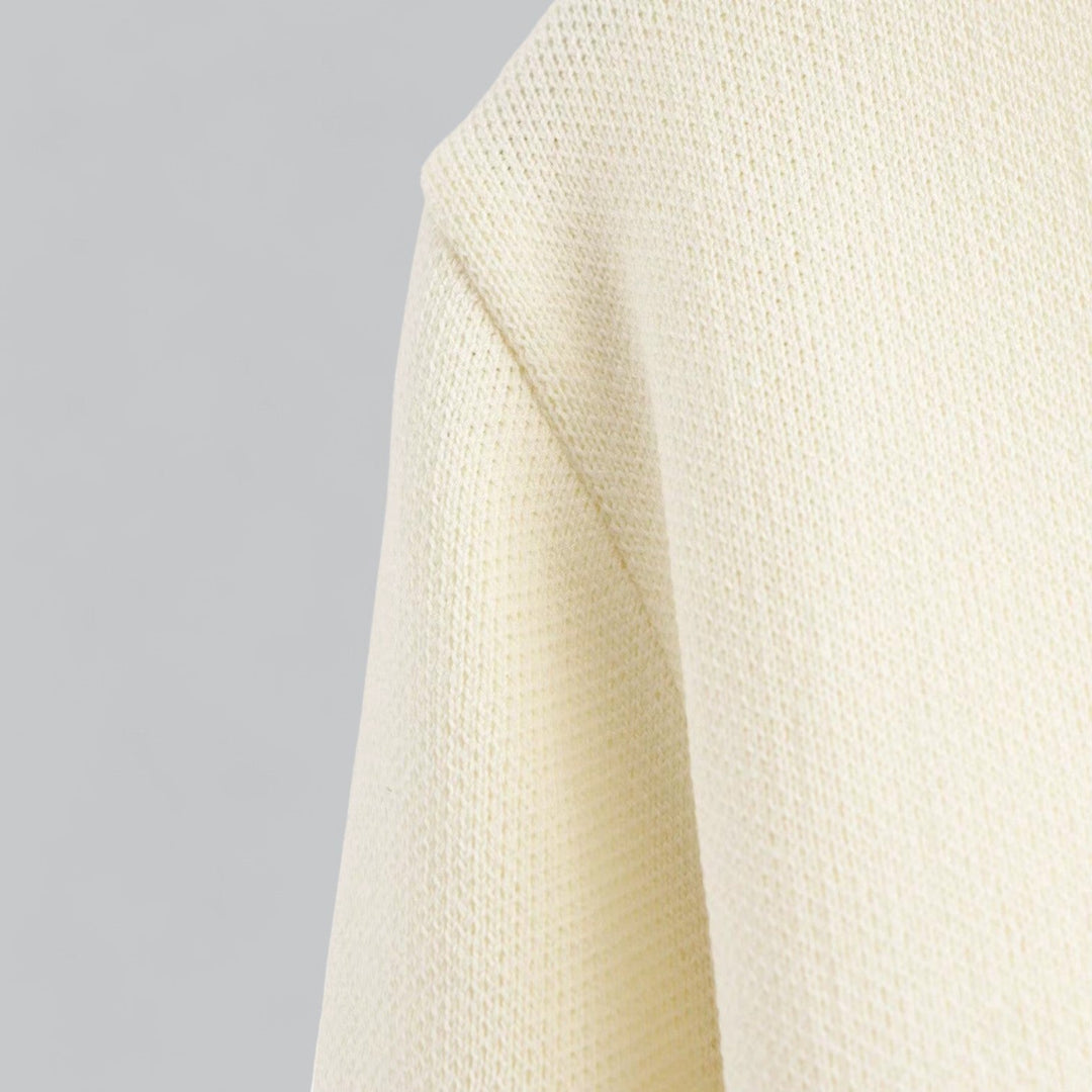 Langarm-Design des bequemen Damen Frühlings-Cardigans, perfekt für kühlere Tage in der Übergangszeit.