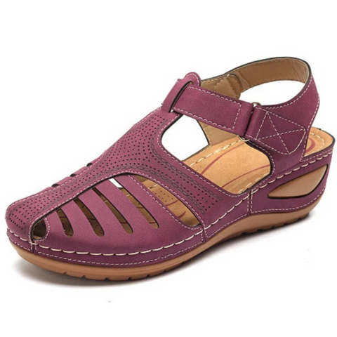 Seitenansicht der Petra Cutout Sandalen für Damen, modisch und ideal als Sommerschuhe.