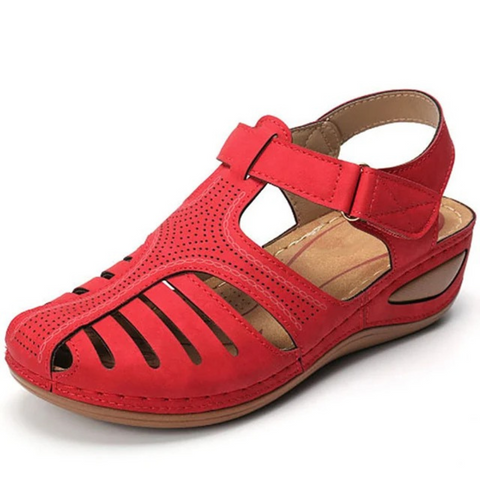 Elegante Damen Sandalen Petra mit stilvollen Cutouts. Modisch und bequem für Alltag und Freizeit.