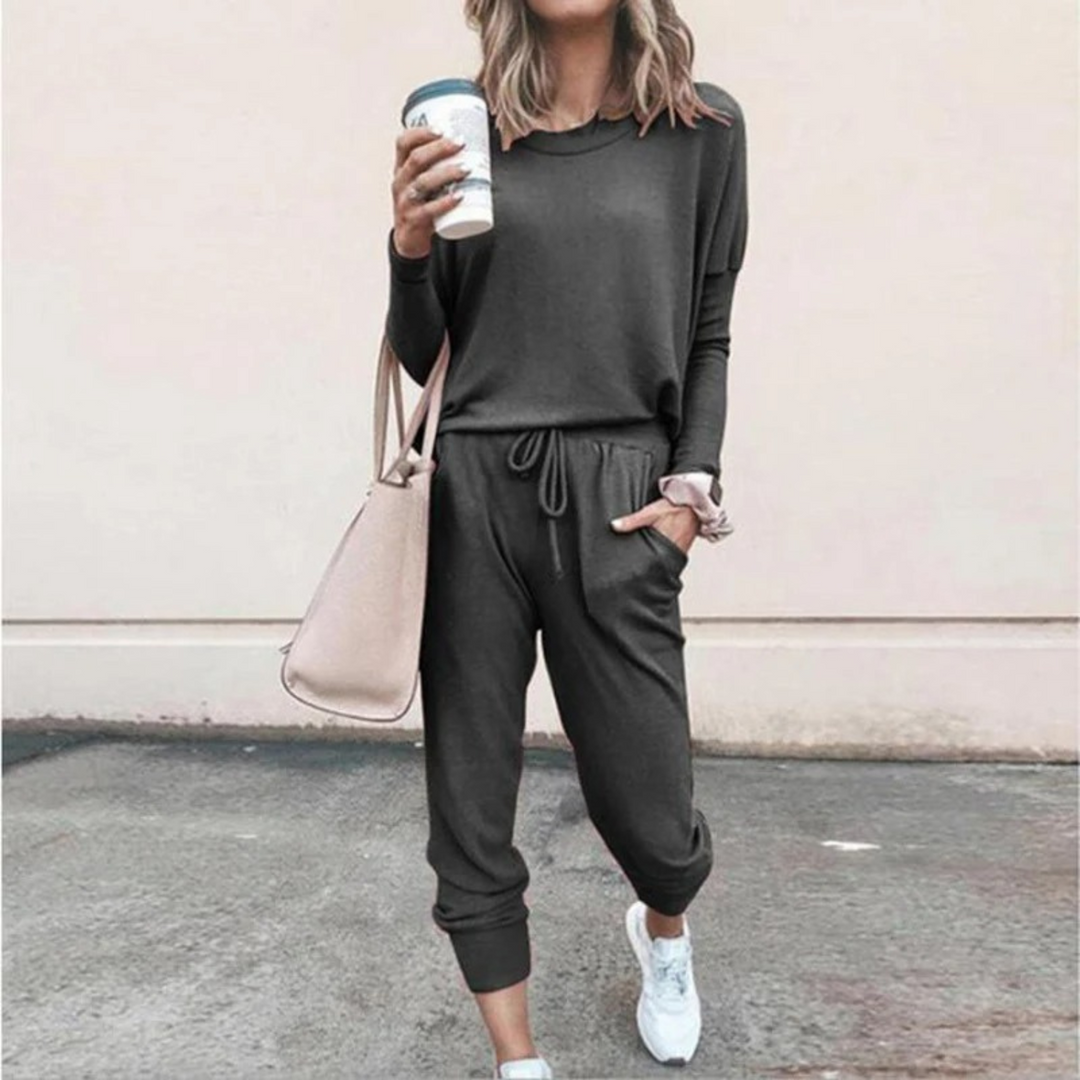 Modisches Damen Jogger Lounge Set, zweiteilig, weich und bequem, perfekt als Homewear oder für Freizeit.