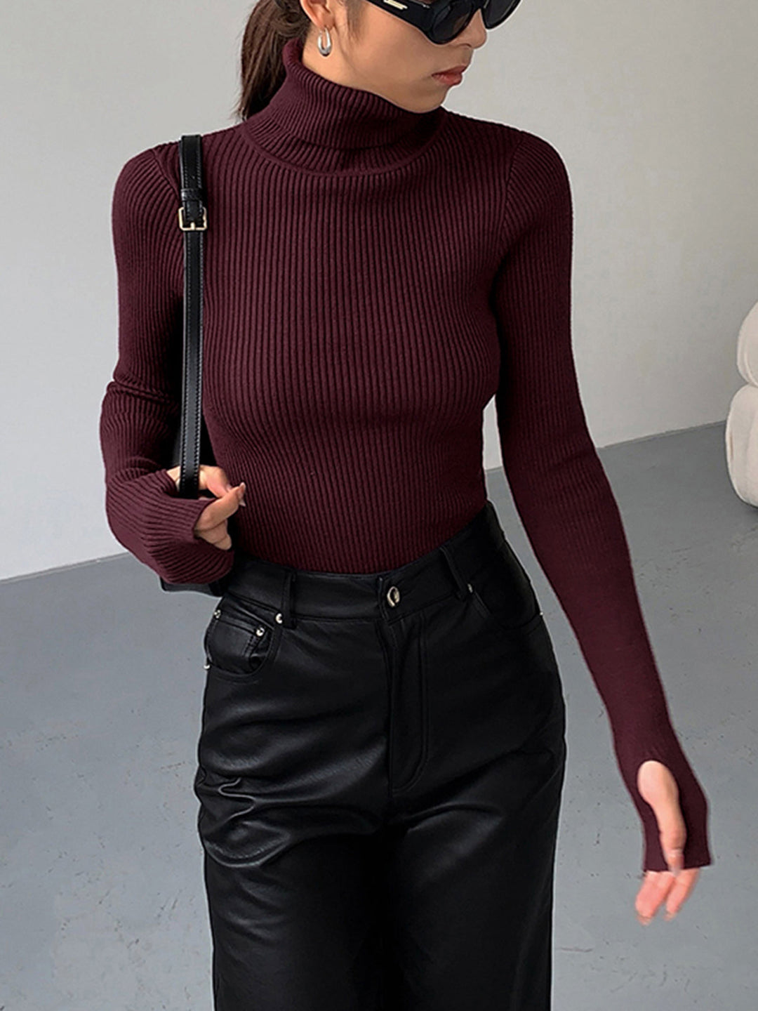 Bequemer Damen Rollkragenpullover, gerippt. Komfortabler Langarmpullover, ideal für entspannte Frühlingstage & Alltagsmode.