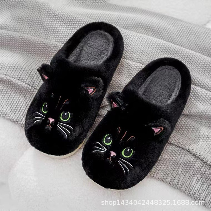 Flauschige Damen Hausbekleidung: Warme Hausschuhe im verspielten Katzendesign, perfekt als Geschenkidee.