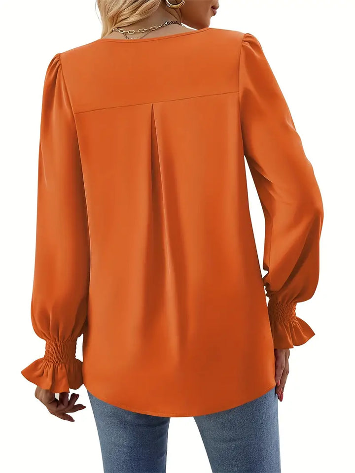 Komfortable und schicke Damen Herbstbluse, perfekt für stilvolle, bequeme und modische Outfits.