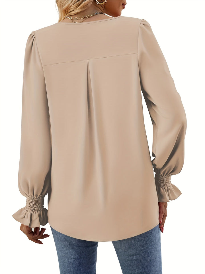 Elegante Damenbluse mit langen Ärmeln, ideal für einen komfortablen und schicken Herbst-Look.