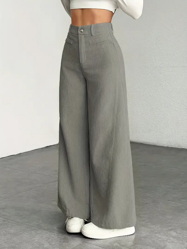 Elegante Damen High-Waist Hose mit weitem Bein, vielseitig kombinierbar für Herbst, Winter & Frühling.