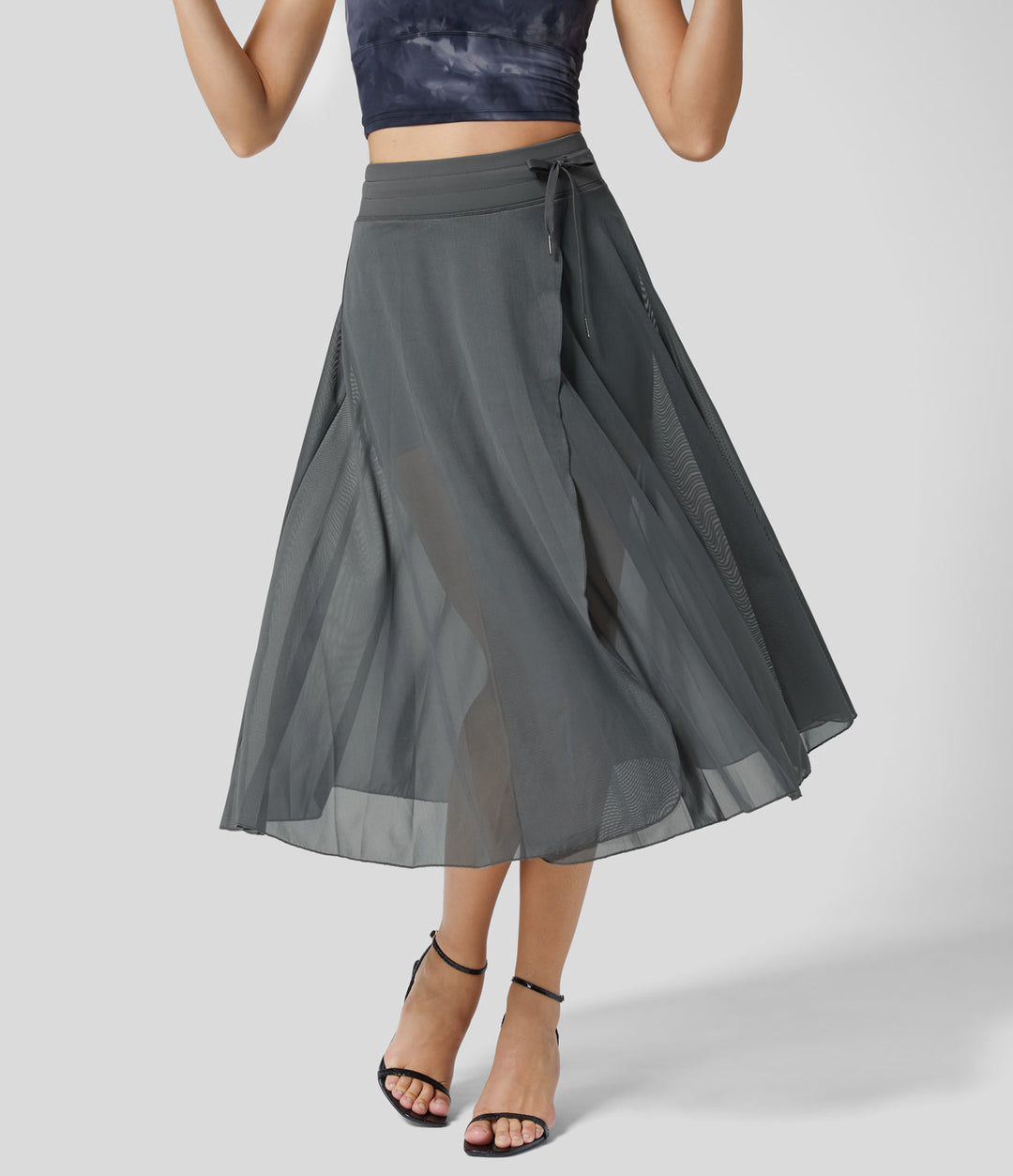 Chicer Damenrock, hochtailliert, fließend und vielseitig, perfekt für urbane Sommerlooks.