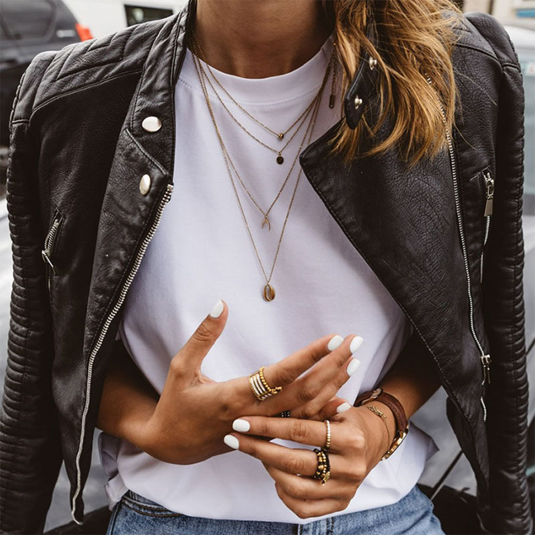 Stilvolle Damenjacke Dorothea in zeitlosem Design. Perfekt für modebewusste Frauen im Alltag.