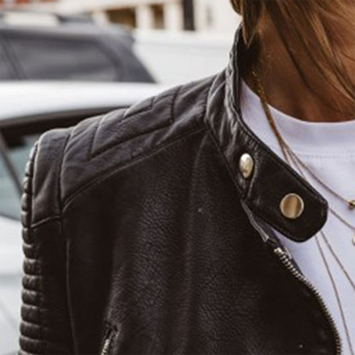 Trendige Damen Jacke Dorothea für Frühling & Herbst. Elegante Oberbekleidung in zeitloser Mode.