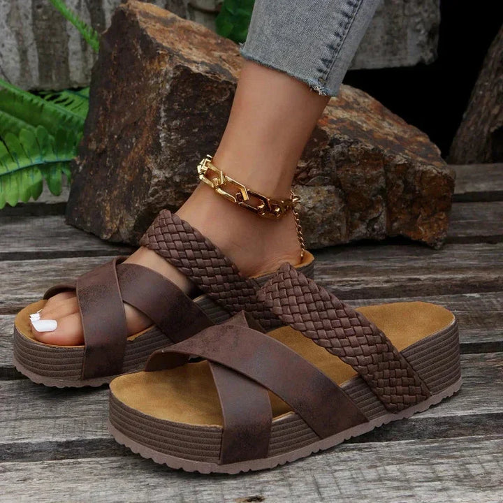 Damen Jasmin Plateau-Sandalen, stilvoll und modern, ideal für Sommeroutfits.