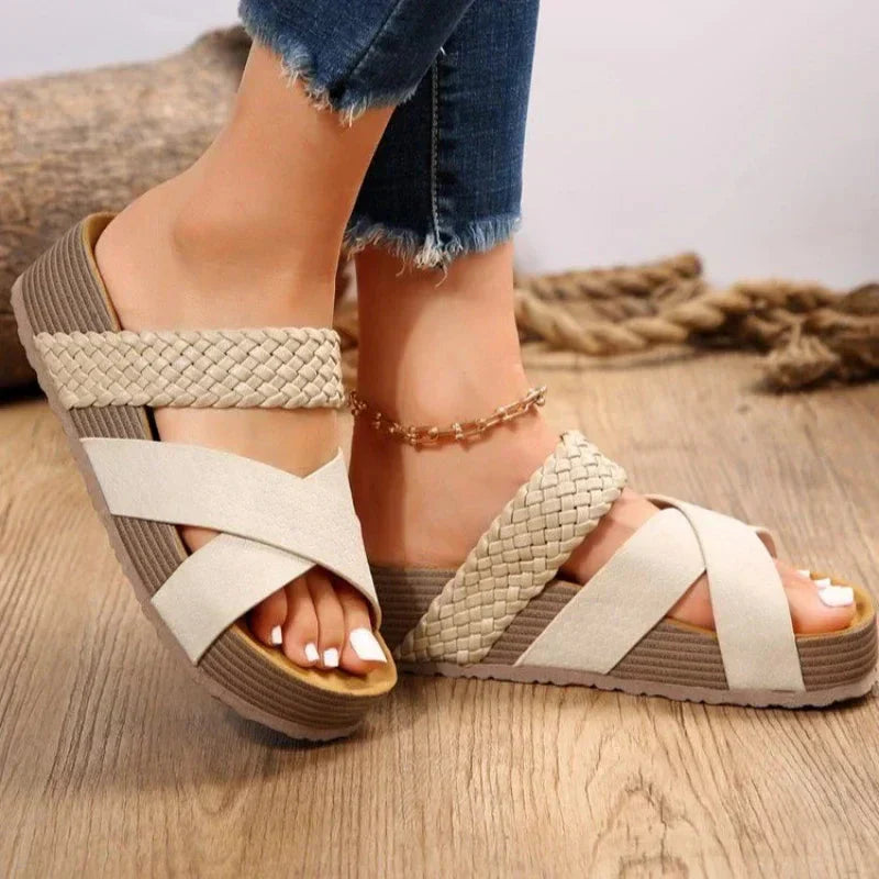 Bequeme Damen Jasmin Keilsandalen mit Plateau, perfekt als Sommerschuhe und Urlaubsschuhe.