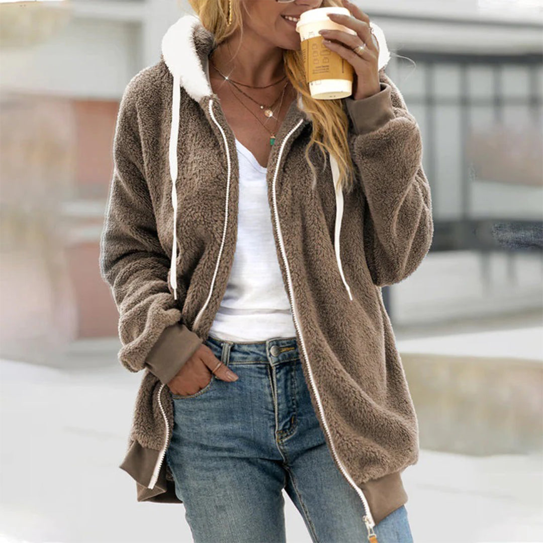 Damen Strickjacke mit Kapuze, komfortabel & trendig, perfektes Oberteil für Freizeit & kalte Tage.