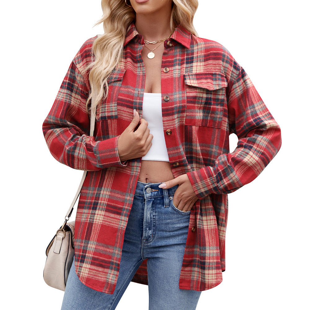 Vielseitiges Damen-Karohemd mit lockerer Passform, ideal für moderne Herbst-Freizeitlooks.