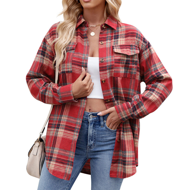 Vielseitiges Damen-Karohemd mit lockerer Passform, ideal für moderne Herbst-Freizeitlooks.