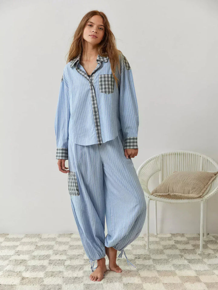 Zeitloses Damen Frühjahrs-Outfit: stilvoller rosa-blau karierter Zweiteiler für Eleganz und Komfort.
