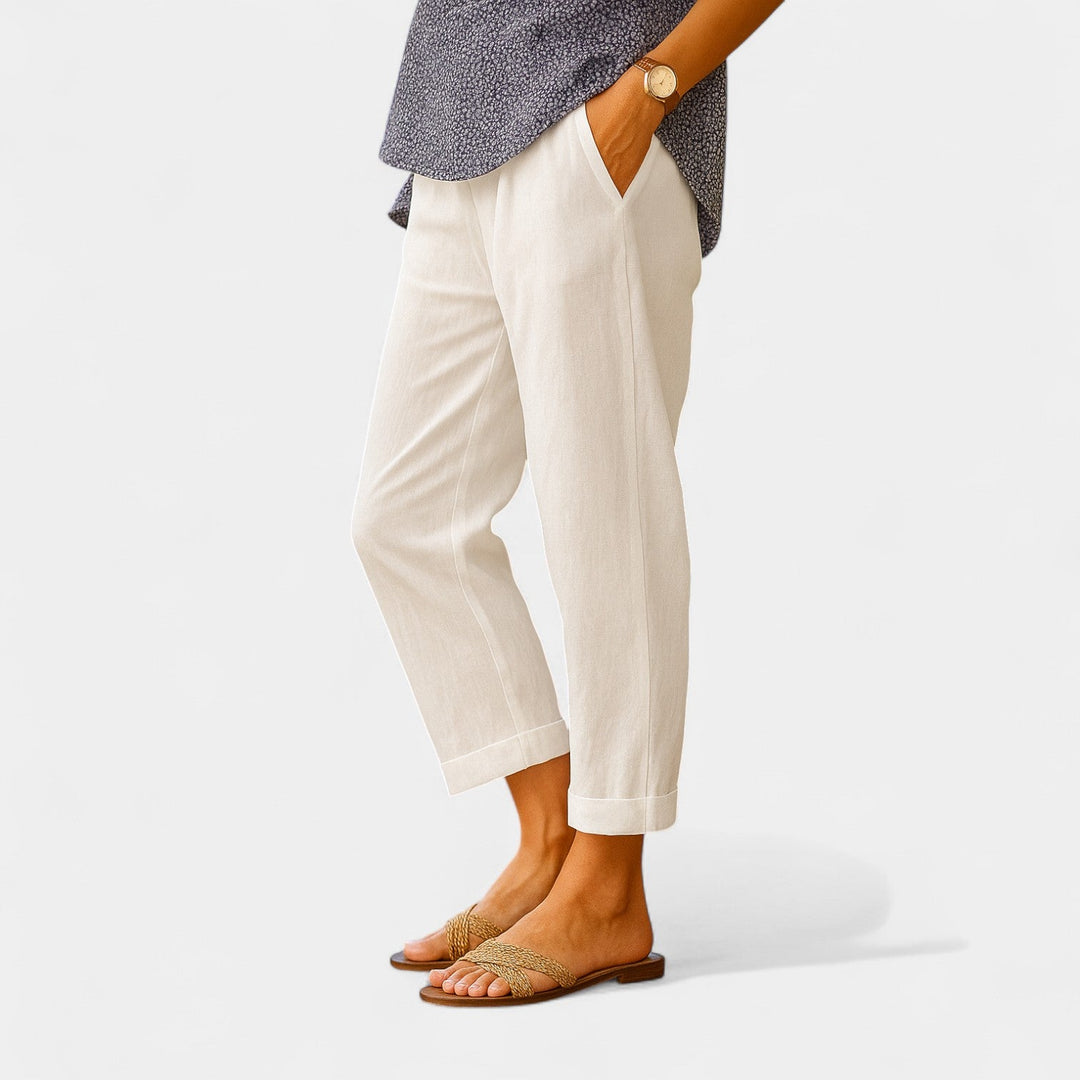 Damen Karottenhose, lockerer Schnitt mit elastischem Bund. Komfortable Damenhose für stilvolle Alltags-Looks.