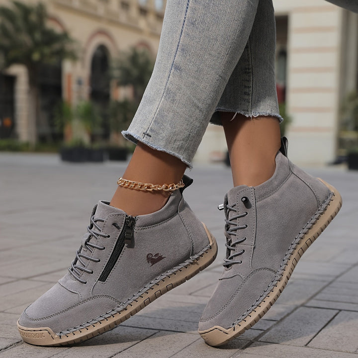 Damen Komfortschuhe für schmerzfreie Füße, atmungsaktiv & mit breiter, unterstützender Passform.