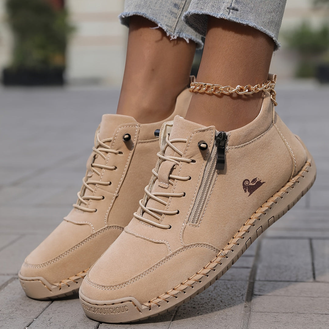 Damen Komfort Sneaker mit dämpfender, orthopädischer Sohle & breiter Passform für maximalen Komfort.